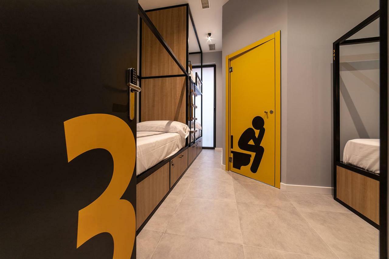Petit Hostel La Latina (Adults Only) مدريد المظهر الخارجي الصورة